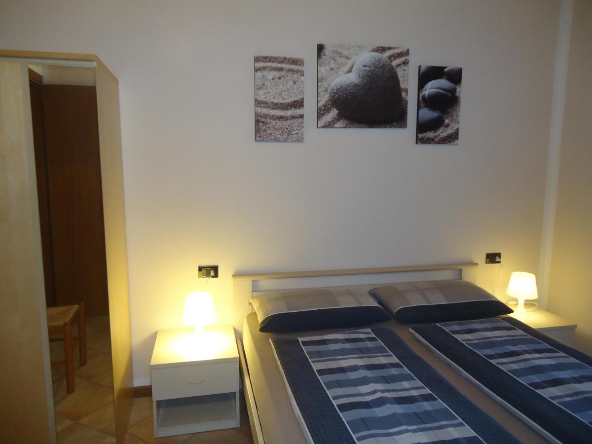 Casa Vittoria V1 Apartman Crone Kültér fotó